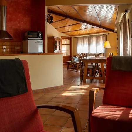 Apartament Cadi- Moixero Apartment