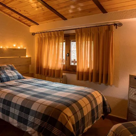 Apartament Cadi- Moixero Apartment
